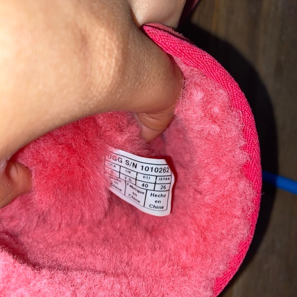 Pink Ugg Boots with Design in the back - Picture 6 of 6